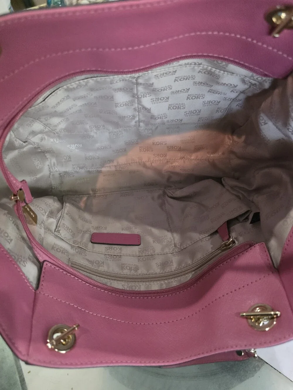 New Michael Kors Rose Pink Saffiano Leather Shoulder Bag with Gold Hardware